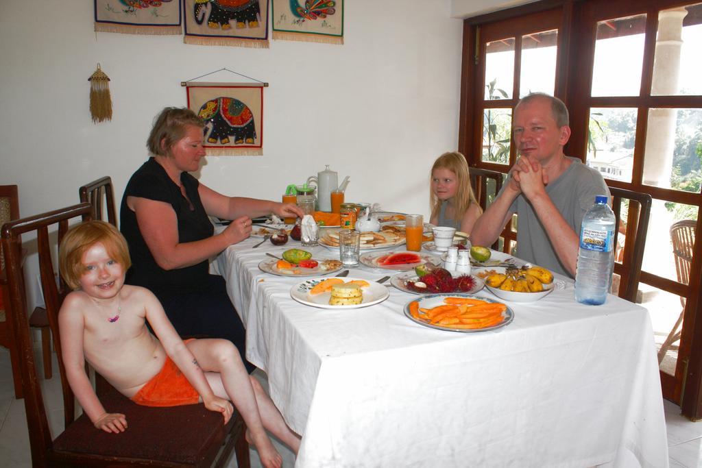 Imaaga Kandy Residence Buitenkant foto